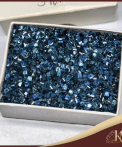 พลอยไพลิน (รูปทรงสี่เหลี่ยมจัตุรัส) ขนาด 2 m.m