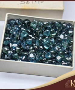 พลอยแซฟไฟร์โปร่งตอง(รูปทรงหัวใจ)ขนาด 5x5 m.m